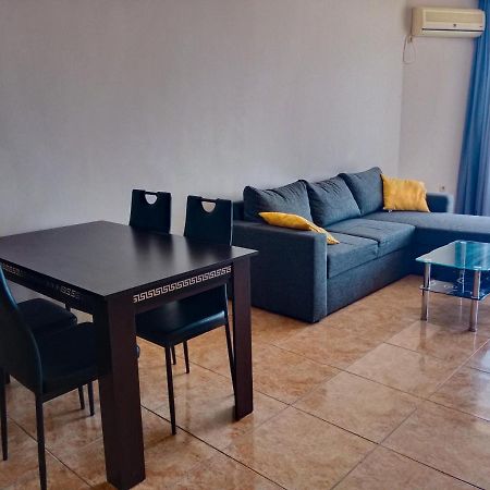 شقة Apartament Midia أهيلوي المظهر الخارجي الصورة